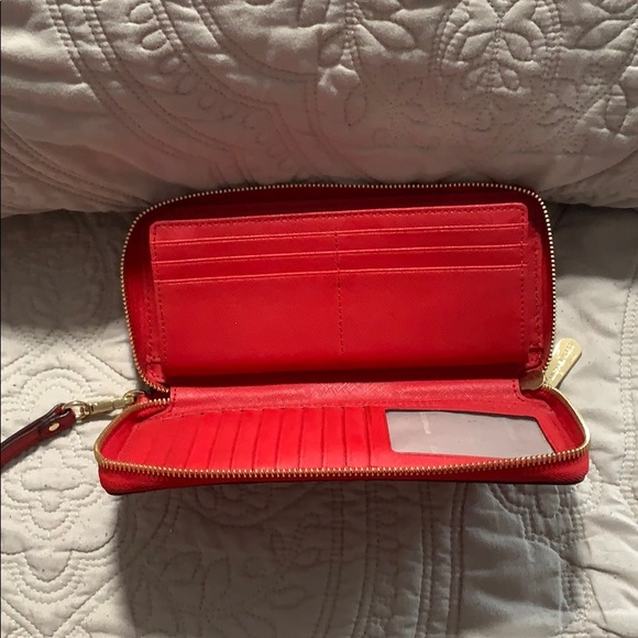 Michael Kors Wallet - Picture 2 of 2